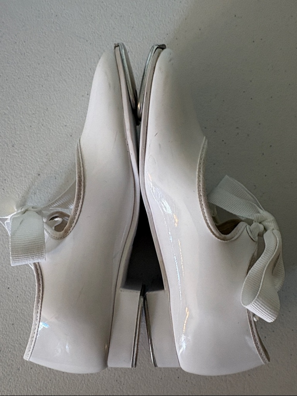 Girls White Tap Shoes with ribbon ties Tempo by Leo’s brand - Picture 4 of 8